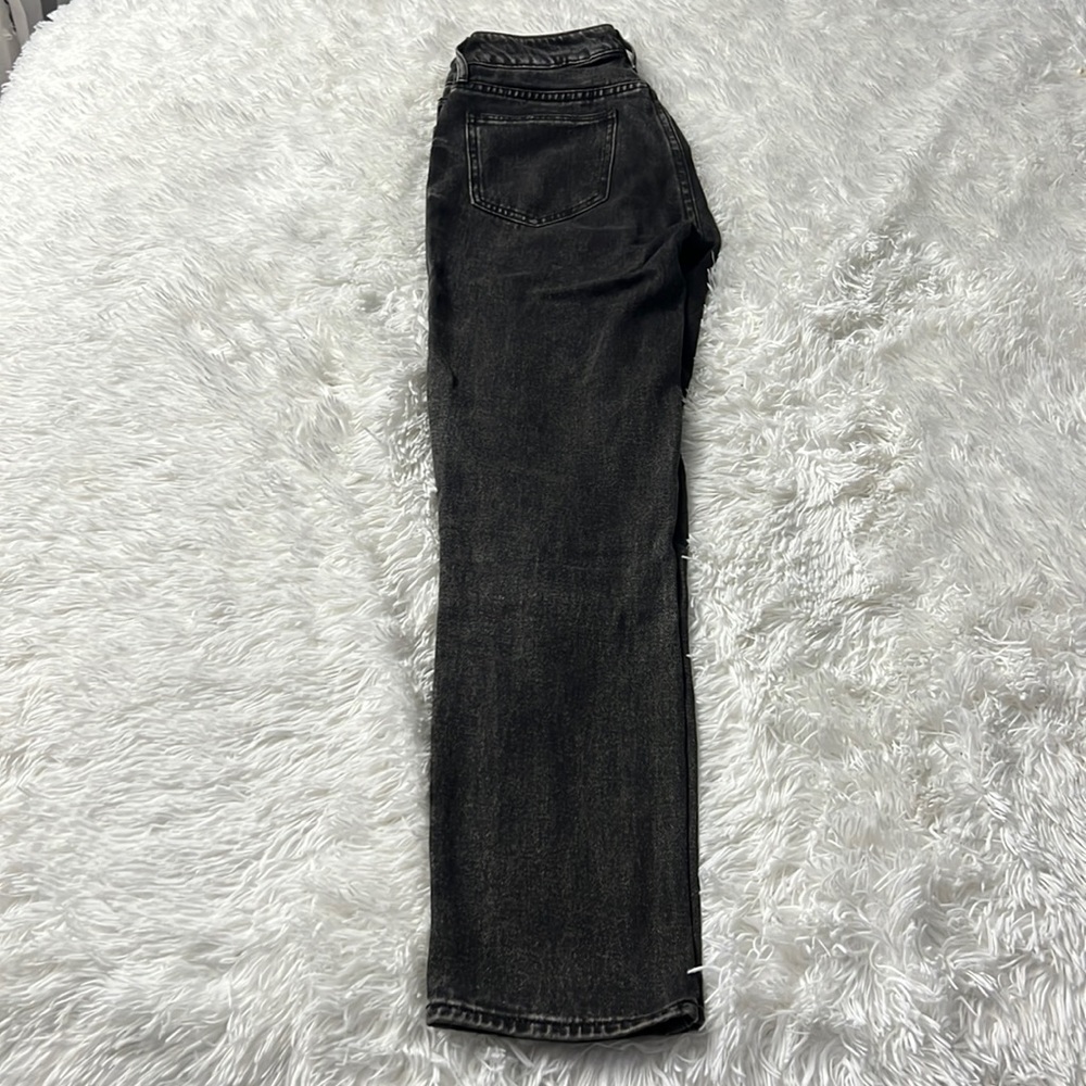 MOM JEANS